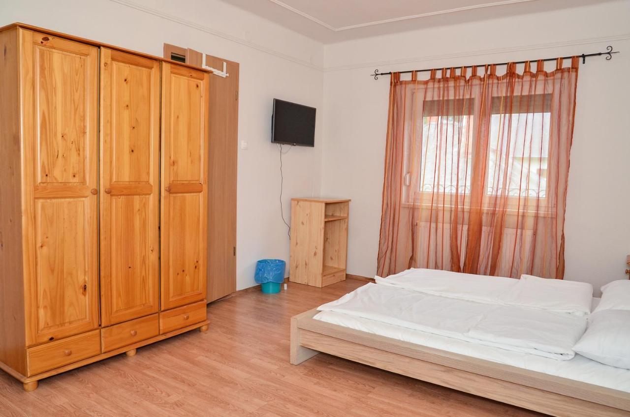 Gabor Aron Apartman Aparthotel Hajduszoboszlo Luaran gambar
