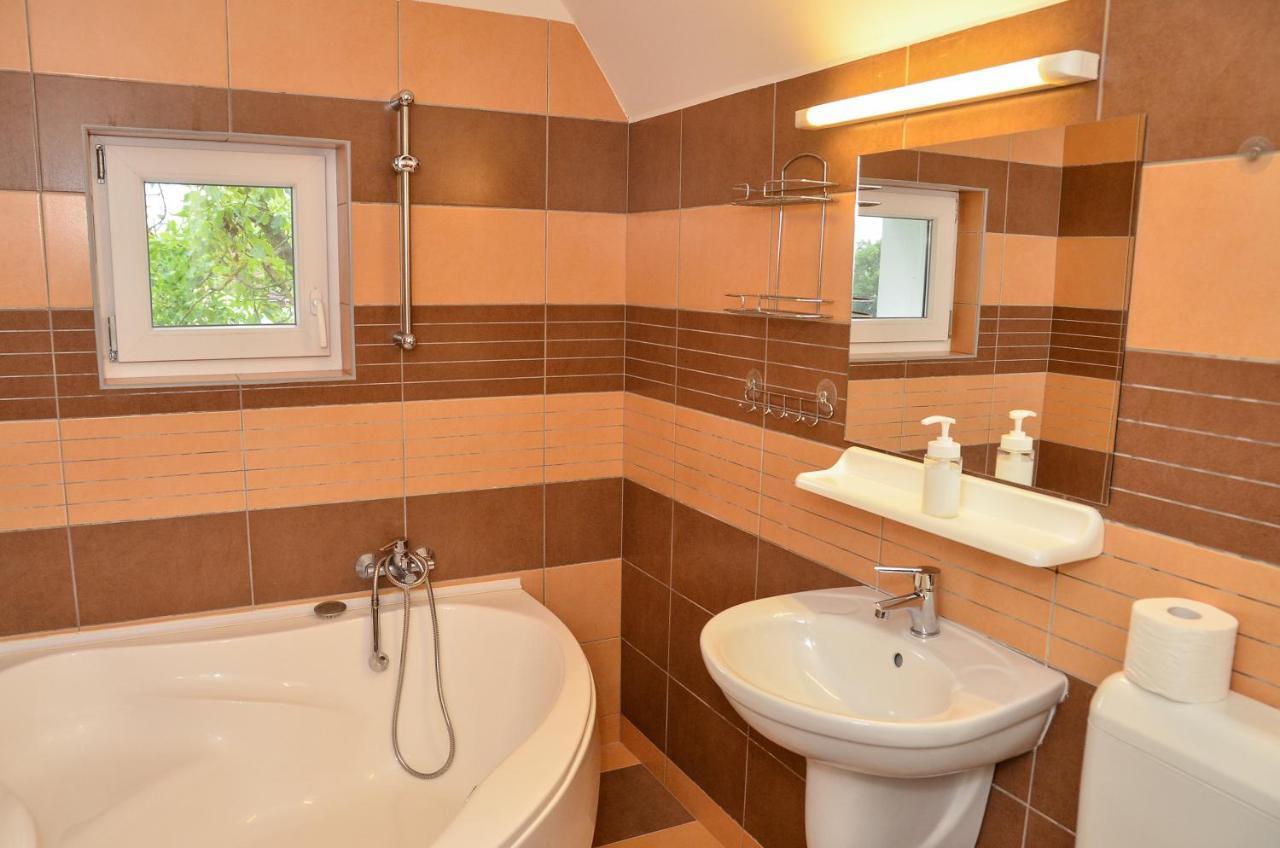Gabor Aron Apartman Aparthotel Hajduszoboszlo Luaran gambar