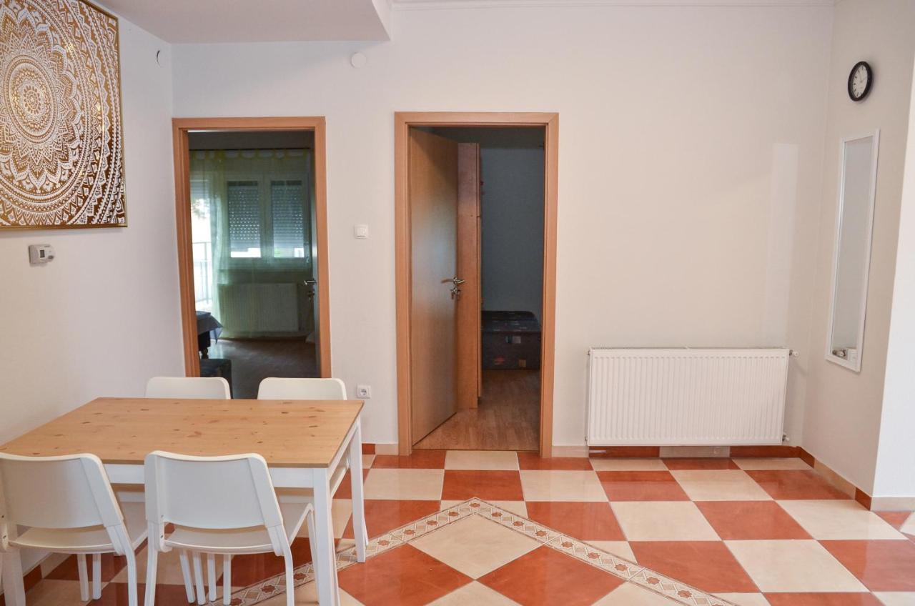 Gabor Aron Apartman Aparthotel Hajduszoboszlo Luaran gambar