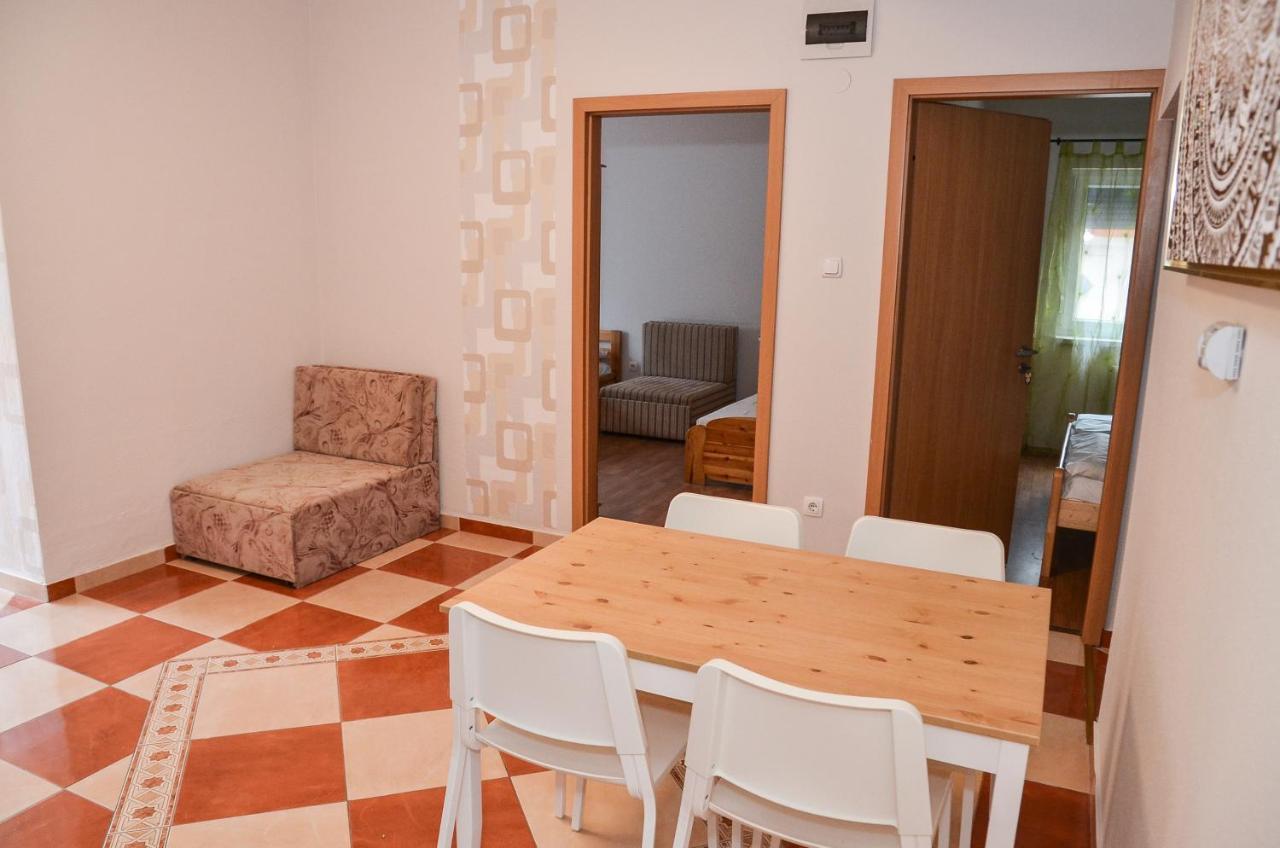 Gabor Aron Apartman Aparthotel Hajduszoboszlo Luaran gambar