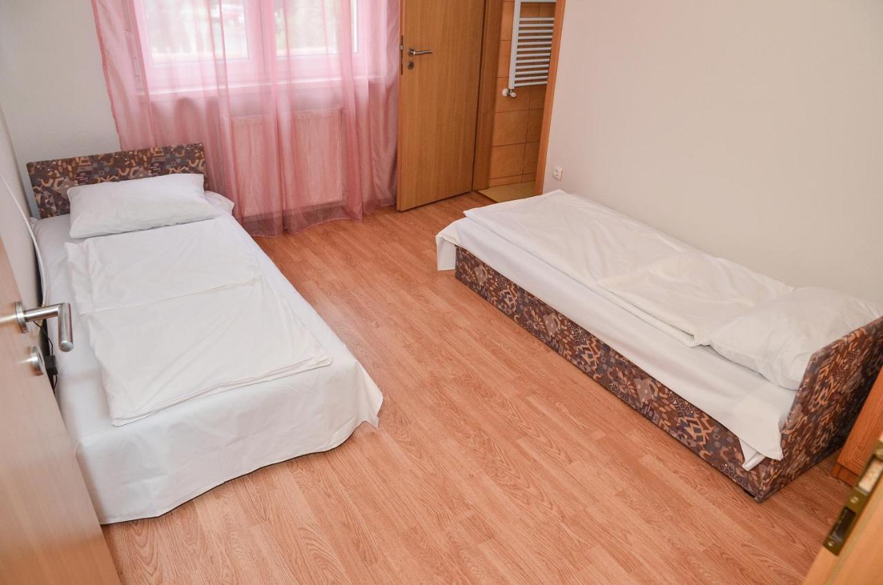 Gabor Aron Apartman Aparthotel Hajduszoboszlo Luaran gambar