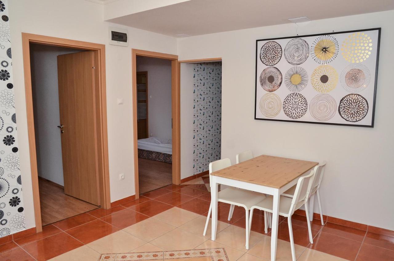 Gabor Aron Apartman Aparthotel Hajduszoboszlo Luaran gambar