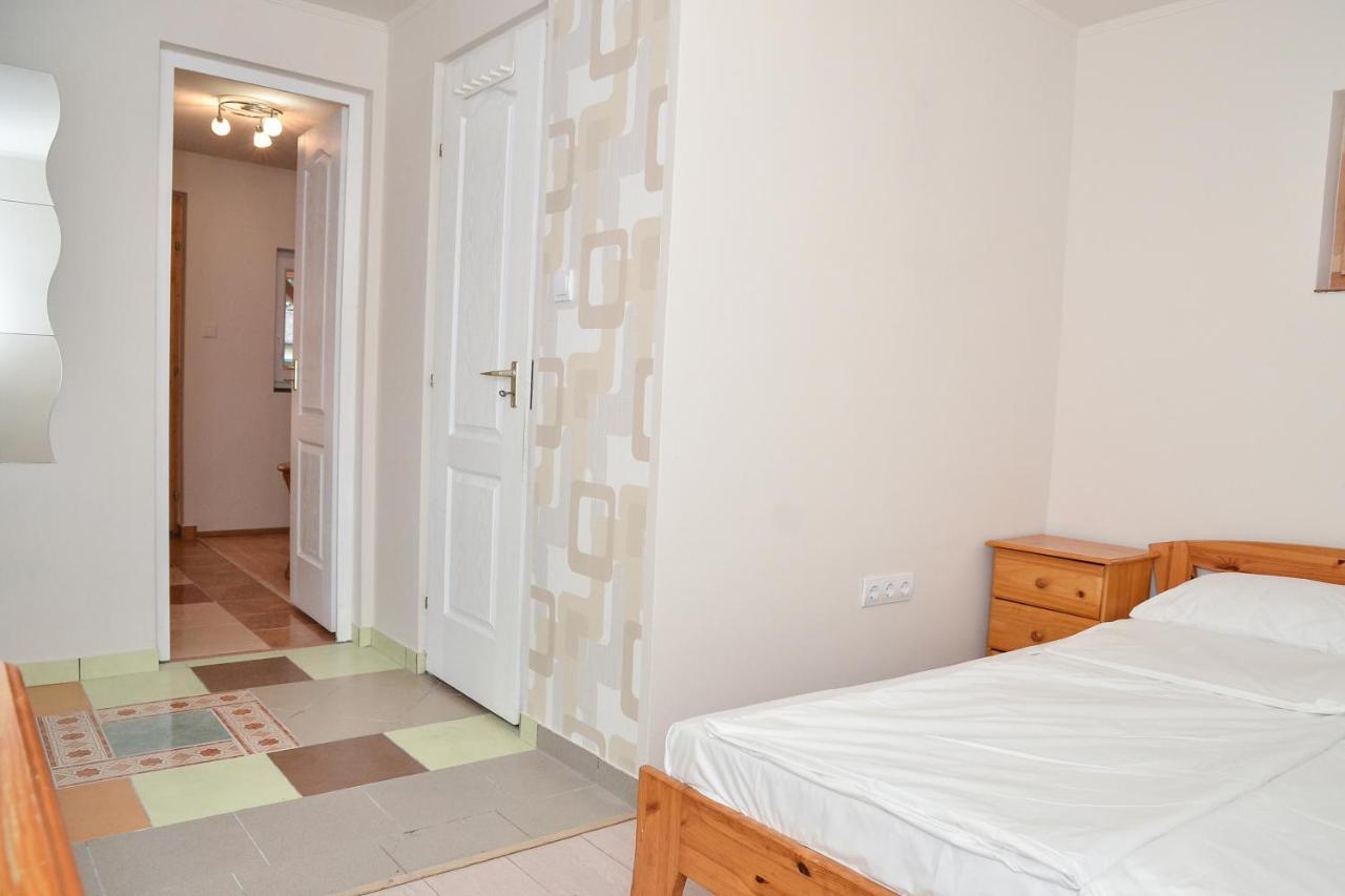 Gabor Aron Apartman Aparthotel Hajduszoboszlo Luaran gambar